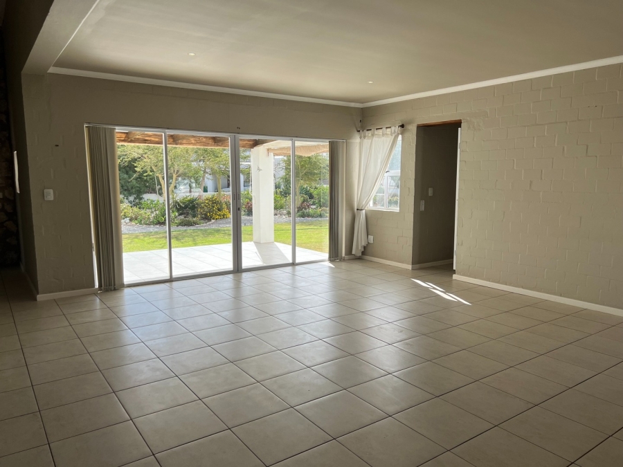 3 Bedroom Property for Sale in Jacobsbaai Western Cape